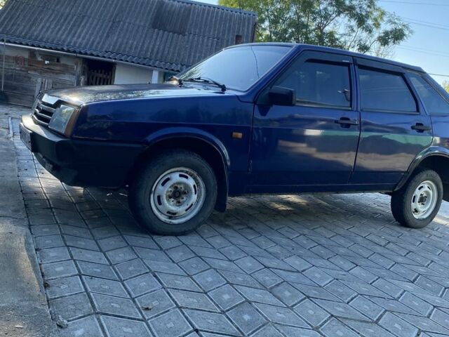 Синій ВАЗ 2109, об'ємом двигуна 1.5 л та пробігом 239 тис. км за 1000 $, фото 1 на Automoto.ua