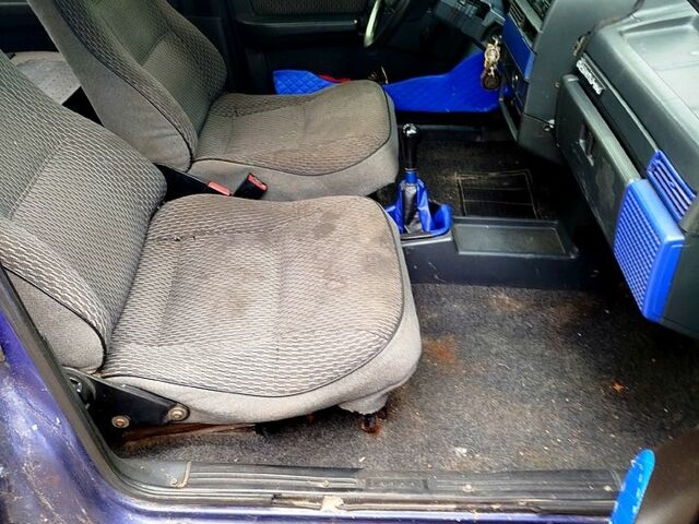 Синий ВАЗ 2109, объемом двигателя 1.5 л и пробегом 100 тыс. км за 700 $, фото 2 на Automoto.ua