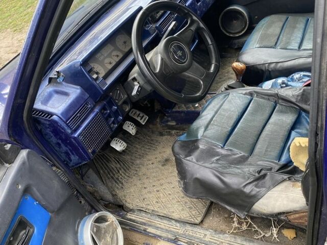 Синий ВАЗ 2109, объемом двигателя 1.3 л и пробегом 200 тыс. км за 600 $, фото 4 на Automoto.ua