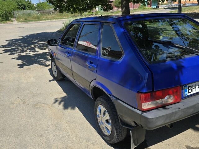 Синий ВАЗ 2109, объемом двигателя 1.5 л и пробегом 777 тыс. км за 1009 $, фото 3 на Automoto.ua