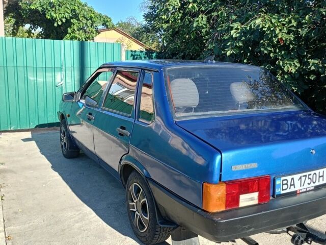 Синий ВАЗ 2109, объемом двигателя 1.5 л и пробегом 285 тыс. км за 1100 $, фото 4 на Automoto.ua