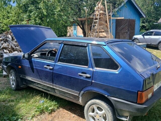 ВАЗ 2109 2004 в Надворной на Automoto.ua Синий ВАЗ 2109, объемом двигателя 1.5 л и пробегом 80 тыс. км за 1100 $, фото 4 на Automoto.ua