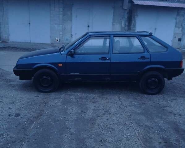 Синий ВАЗ 2109, объемом двигателя 1.5 л и пробегом 100 тыс. км за 1200 $, фото 3 на Automoto.ua