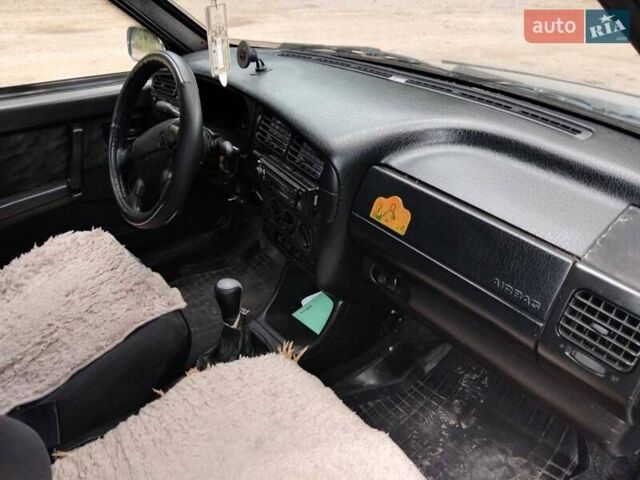 Синий ВАЗ 2109, объемом двигателя 1.5 л и пробегом 183 тыс. км за 1250 $, фото 1 на Automoto.ua