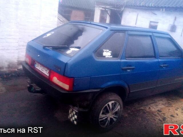 Синий ВАЗ 2109, объемом двигателя 1.5 л и пробегом 100 тыс. км за 1100 $, фото 2 на Automoto.ua