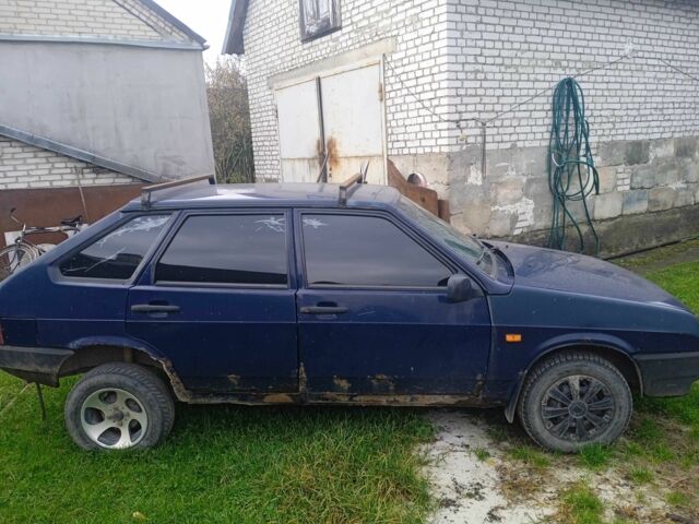 ВАЗ 2109 2004 в Яворове на Automoto.ua Синий ВАЗ 2109, объемом двигателя 1.5 л и пробегом 1 тыс. км за 650 $, фото 4 на Automoto.ua