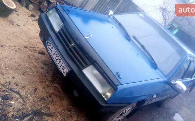 Синий ВАЗ 2109, объемом двигателя 1.5 л и пробегом 100 тыс. км за 1100 $, фото 2 на Automoto.ua