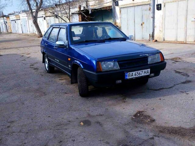 Синий ВАЗ 2109, объемом двигателя 1.5 л и пробегом 204 тыс. км за 1800 $, фото 6 на Automoto.ua