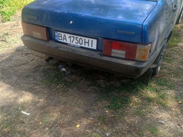 Синий ВАЗ 2109, объемом двигателя 1.5 л и пробегом 285 тыс. км за 1100 $, фото 2 на Automoto.ua