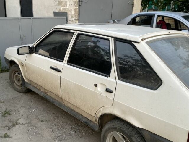 Синий ВАЗ 2109, объемом двигателя 1.5 л и пробегом 3 тыс. км за 695 $, фото 1 на Automoto.ua
