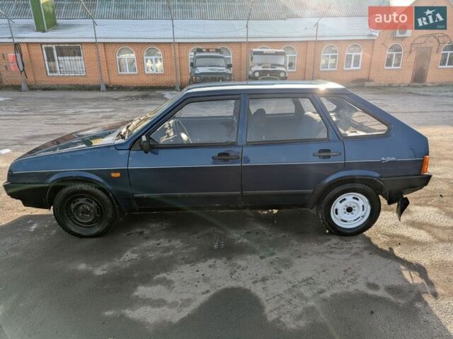 Синий ВАЗ 2109, объемом двигателя 1.5 л и пробегом 181 тыс. км за 1000 $, фото 2 на Automoto.ua