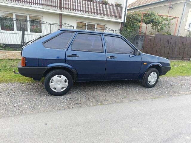 Синий ВАЗ 2109, объемом двигателя 1.5 л и пробегом 200 тыс. км за 1300 $, фото 4 на Automoto.ua