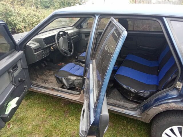ВАЗ 2109 2004 в Кагарлыке на Automoto.ua Синий ВАЗ 2109, объемом двигателя 1.5 л и пробегом 1 тыс. км за 835 $, фото 4 на Automoto.ua