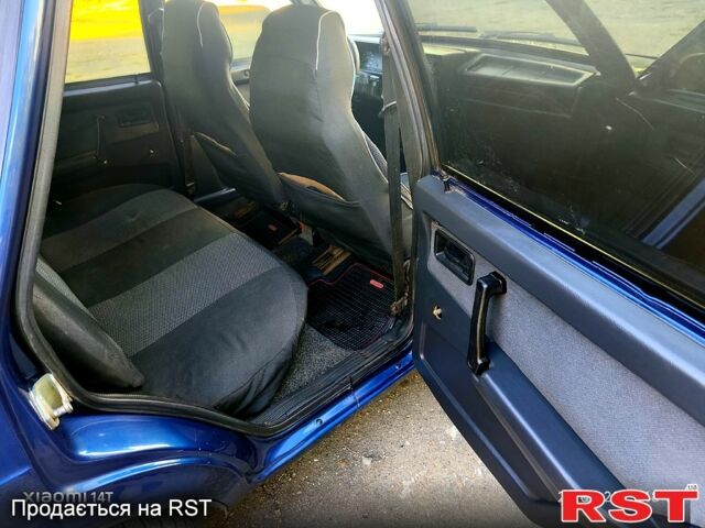 Синий ВАЗ 2109, объемом двигателя 1.5 л и пробегом 180 тыс. км за 2000 $, фото 4 на Automoto.ua