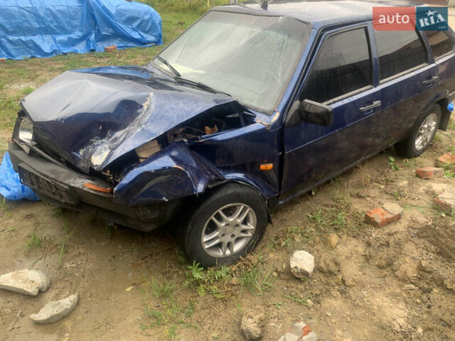 Синий ВАЗ 2109, объемом двигателя 1.5 л и пробегом 220 тыс. км за 800 $, фото 3 на Automoto.ua