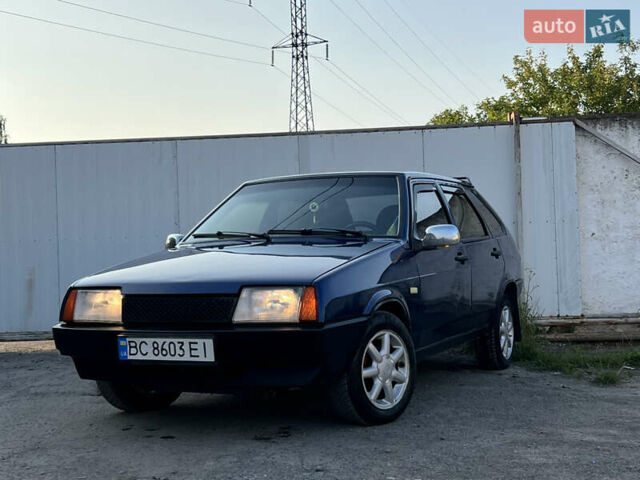 Синий ВАЗ 2109, объемом двигателя 1.5 л и пробегом 250 тыс. км за 1250 $, фото 3 на Automoto.ua