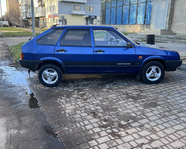 Синий ВАЗ 2109, объемом двигателя 1.5 л и пробегом 400 тыс. км за 1500 $, фото 3 на Automoto.ua