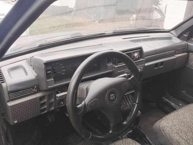 Синий ВАЗ 2109, объемом двигателя 1.5 л и пробегом 256 тыс. км за 850 $, фото 4 на Automoto.ua