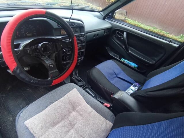 Синий ВАЗ 2109, объемом двигателя 1.6 л и пробегом 300 тыс. км за 954 $, фото 2 на Automoto.ua