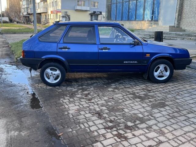 Синий ВАЗ 2109, объемом двигателя 1.5 л и пробегом 400 тыс. км за 1500 $, фото 3 на Automoto.ua