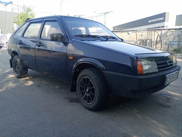 Синий ВАЗ 2109, объемом двигателя 1.5 л и пробегом 162 тыс. км за 2000 $, фото 2 на Automoto.ua