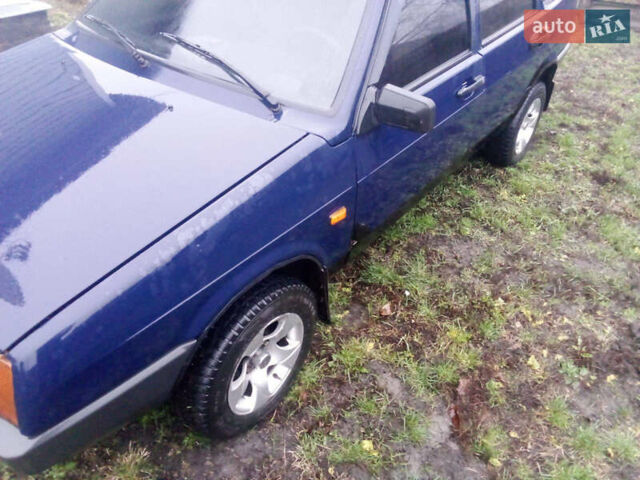 Синий ВАЗ 2109, объемом двигателя 1.5 л и пробегом 100 тыс. км за 1200 $, фото 1 на Automoto.ua