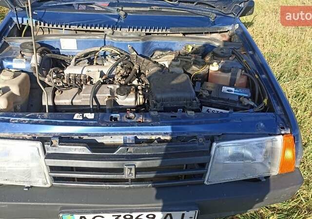 Синий ВАЗ 2109, объемом двигателя 1.5 л и пробегом 200 тыс. км за 1350 $, фото 3 на Automoto.ua