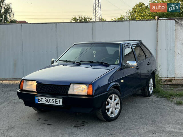 Синий ВАЗ 2109, объемом двигателя 1.5 л и пробегом 250 тыс. км за 1250 $, фото 2 на Automoto.ua