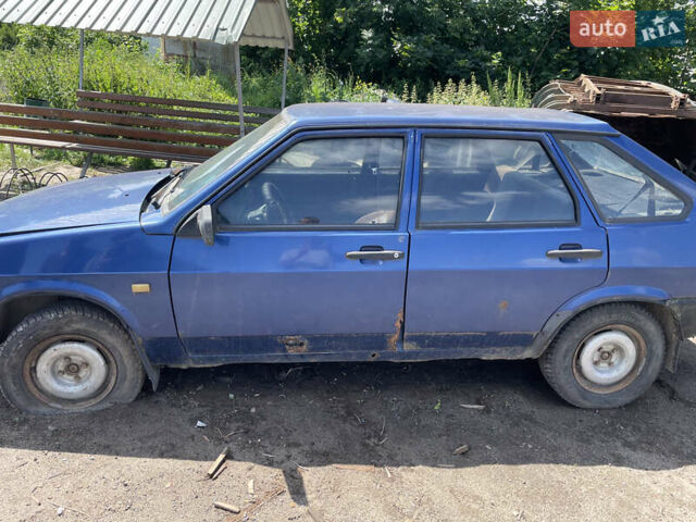 Синий ВАЗ 2109, объемом двигателя 1.5 л и пробегом 372 тыс. км за 600 $, фото 2 на Automoto.ua
