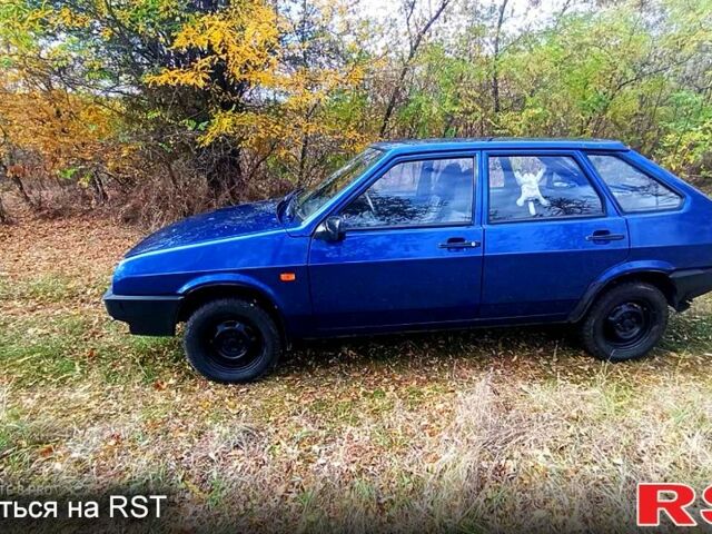 Синий ВАЗ 2109, объемом двигателя 1.5 л и пробегом 180 тыс. км за 1750 $, фото 5 на Automoto.ua