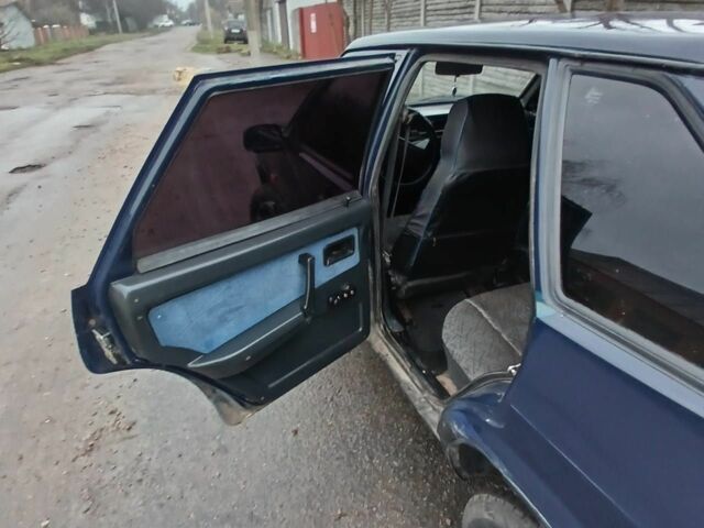 Синий ВАЗ 2109, объемом двигателя 0 л и пробегом 255 тыс. км за 900 $, фото 2 на Automoto.ua