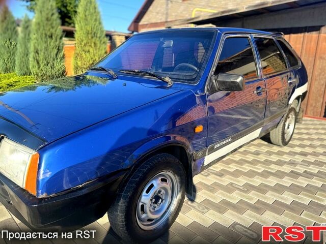 Синий ВАЗ 2109, объемом двигателя 1.6 л и пробегом 95 тыс. км за 900 $, фото 2 на Automoto.ua