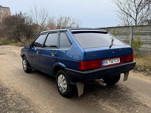 Синий ВАЗ 2109, объемом двигателя 1.5 л и пробегом 200 тыс. км за 1800 $, фото 1 на Automoto.ua
