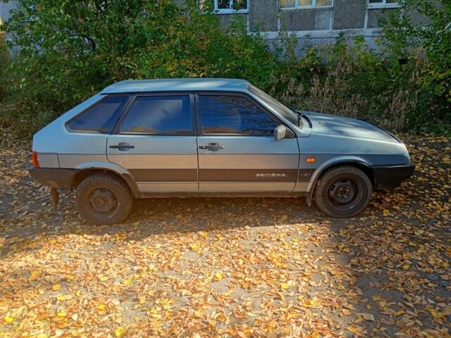 Синий ВАЗ 2109, объемом двигателя 1.6 л и пробегом 110 тыс. км за 1340 $, фото 4 на Automoto.ua