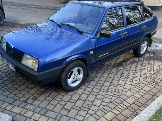 Синий ВАЗ 2109, объемом двигателя 1.5 л и пробегом 400 тыс. км за 1500 $, фото 2 на Automoto.ua