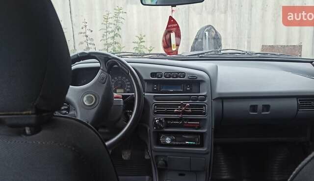 Синій ВАЗ 2109, об'ємом двигуна 1.6 л та пробігом 265 тис. км за 2000 $, фото 6 на Automoto.ua