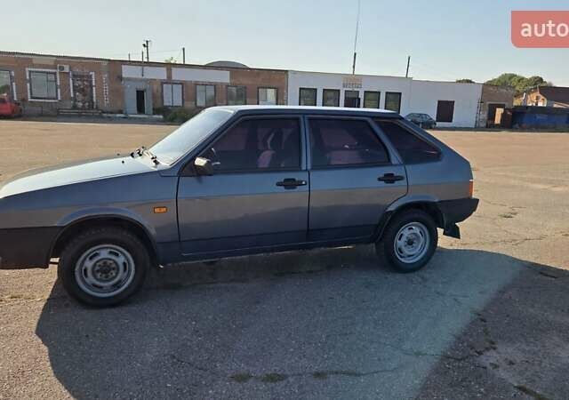 Синий ВАЗ 2109, объемом двигателя 1.6 л и пробегом 180 тыс. км за 1999 $, фото 1 на Automoto.ua