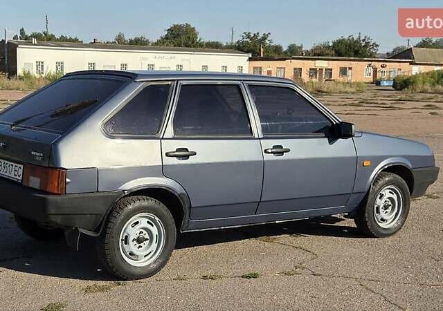 Синий ВАЗ 2109, объемом двигателя 1.6 л и пробегом 180 тыс. км за 1999 $, фото 6 на Automoto.ua