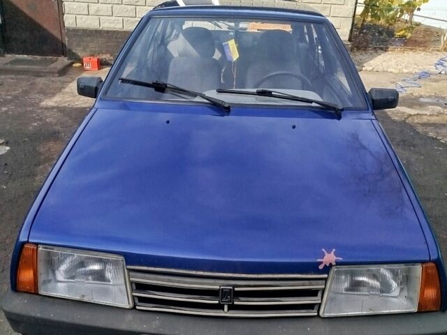 Синий ВАЗ 2109, объемом двигателя 1.5 л и пробегом 150 тыс. км за 2000 $, фото 6 на Automoto.ua