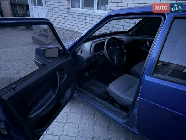 Синий ВАЗ 2109, объемом двигателя 1.6 л и пробегом 230 тыс. км за 1300 $, фото 1 на Automoto.ua