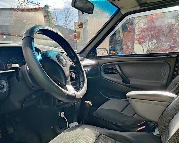 ВАЗ 2109 2008 в Черновцах на Automoto.ua Синий ВАЗ 2109, объемом двигателя 1.6 л и пробегом 203 тыс. км за 1950 $, фото 34 на Automoto.ua