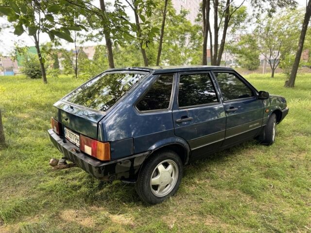 Синий ВАЗ 2109, объемом двигателя 1.5 л и пробегом 200 тыс. км за 950 $, фото 4 на Automoto.ua