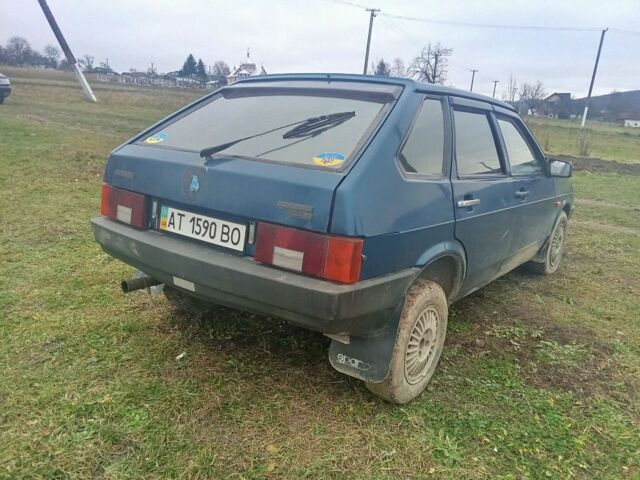 Синий ВАЗ 2109, объемом двигателя 5 л и пробегом 200 тыс. км за 650 $, фото 2 на Automoto.ua