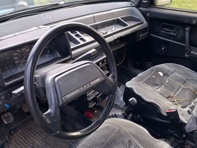 Синий ВАЗ 2109, объемом двигателя 1.5 л и пробегом 200 тыс. км за 350 $, фото 3 на Automoto.ua