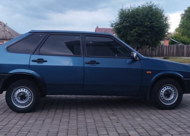 Синий ВАЗ 2109, объемом двигателя 1.5 л и пробегом 170 тыс. км за 1250 $, фото 1 на Automoto.ua