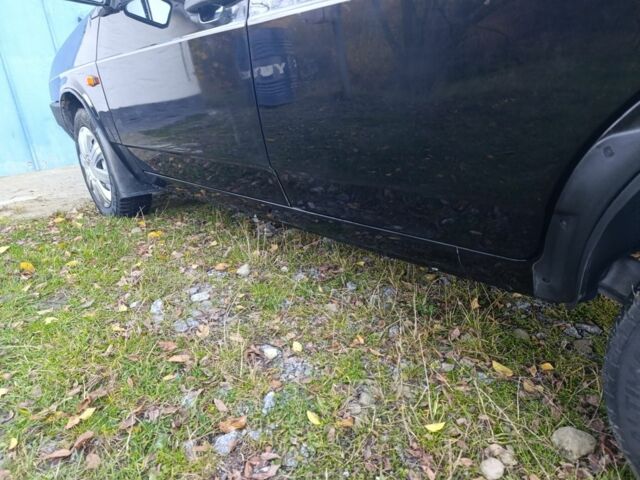 Синий ВАЗ 2109, объемом двигателя 1.5 л и пробегом 180 тыс. км за 2100 $, фото 2 на Automoto.ua