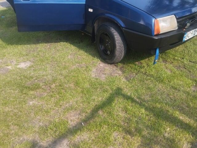 Синій ВАЗ 2109, об'ємом двигуна 1.5 л та пробігом 180 тис. км за 1300 $, фото 4 на Automoto.ua