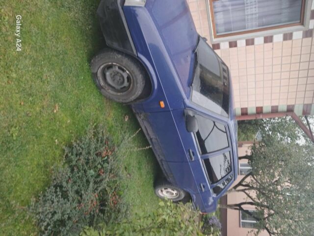 Синий ВАЗ 2109, объемом двигателя 1.5 л и пробегом 180 тыс. км за 840 $, фото 2 на Automoto.ua