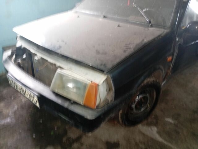 Синий ВАЗ 2109, объемом двигателя 1.5 л и пробегом 350 тыс. км за 300 $, фото 1 на Automoto.ua