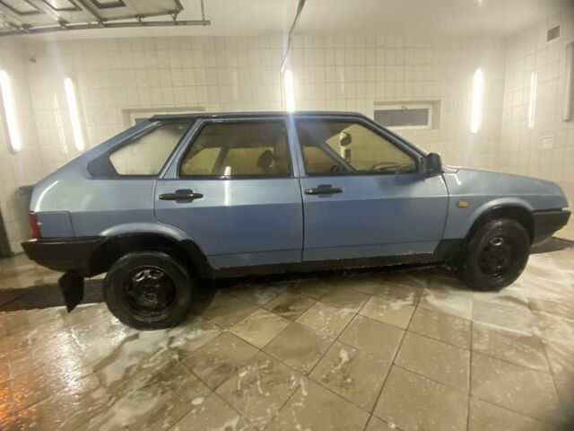 Синій ВАЗ 2109, об'ємом двигуна 1.5 л та пробігом 100 тис. км за 1100 $, фото 2 на Automoto.ua